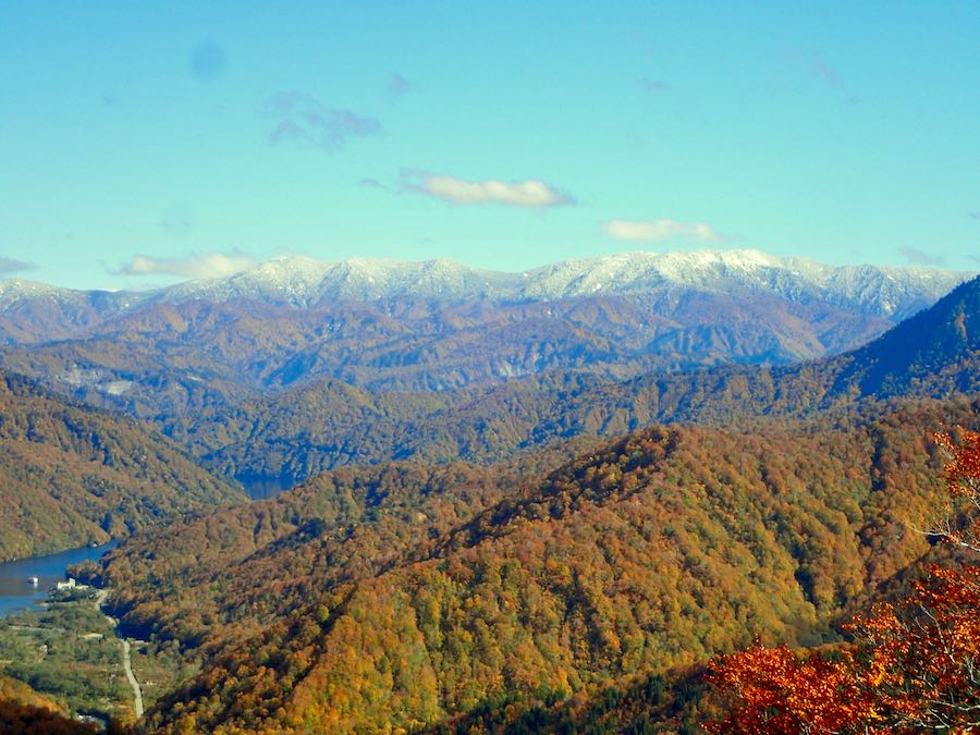 平ヶ岳の方面だろうか？